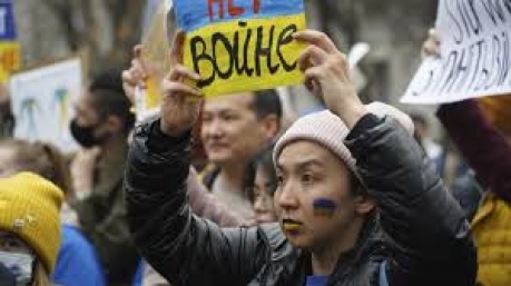 По всьому світу інтернет-шахраї наживаються на війні в Україні - розслідування