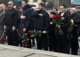 Голова Федерації профспілок України Сергій Бизов вшанував пам’ять загиблих зброярів