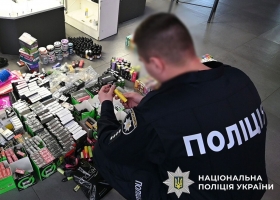 Поліція заявила про викриття масштабної схеми виробництва контрафактних вейпів