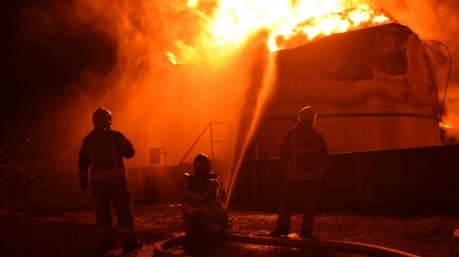 В Тамбовской области произошёл «прилет» и пожар – есть информация об угрозе для местного НПЗ