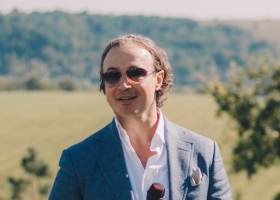 «Дитина за кермом держави»: Кривецький жорстко пройшовся по некомпетентності посадовців