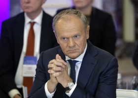 Туск: втрати України сягають 27 тисяч військових на місяць на тлі нової тактики Росії